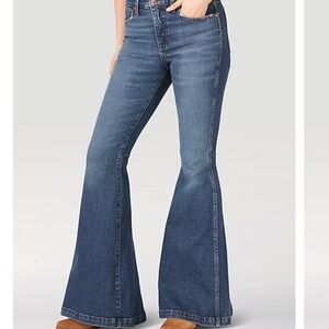 Wrangler Retro Flare Jeans